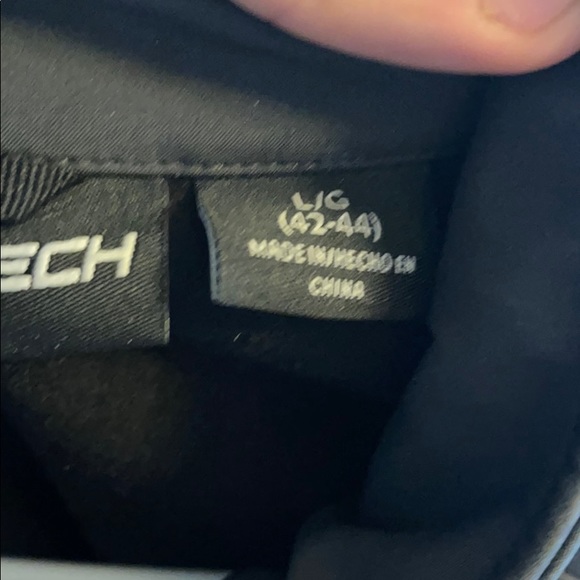 A FreeTech jacket - Picture 3 of 8